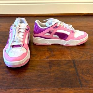 Like New! Girls Pumas